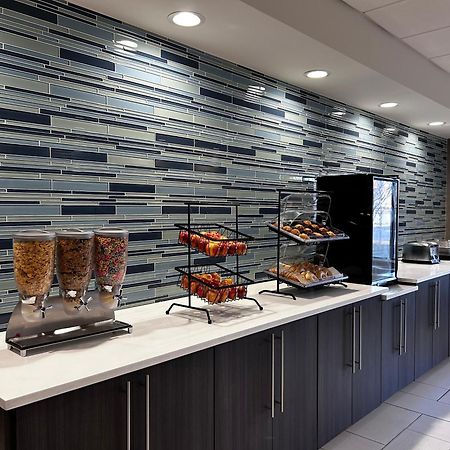 La Quinta Inn By Wyndham Columbia Se Fort Jackson Eksteriør bilde